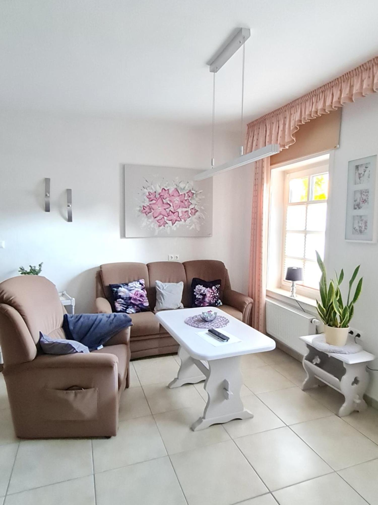 Ferienwohnung Am Huenenweg Berge  Exteriör bild
