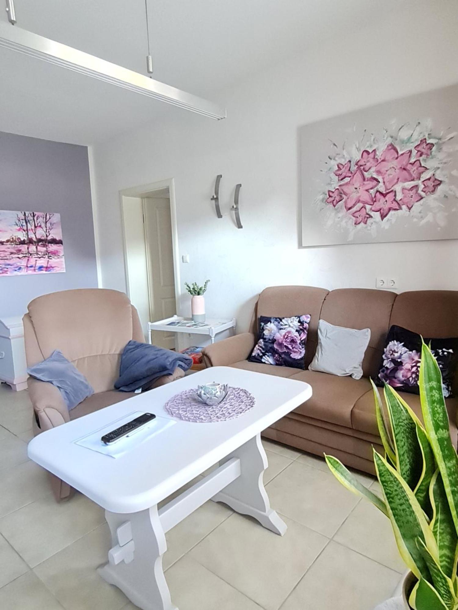 Ferienwohnung Am Huenenweg Berge  Exteriör bild